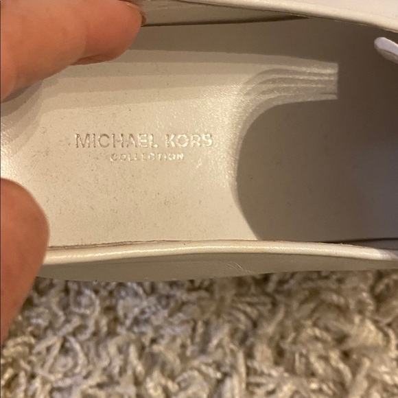Michael Kors Collection White Loafers with Studded Bow size 9 - Picture 2 of 6
